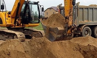 Выкопать яму экскаватором в Москве от 952 руб. - Благоустройство
